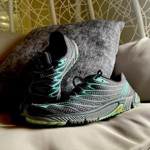 Merrill tennis shoes